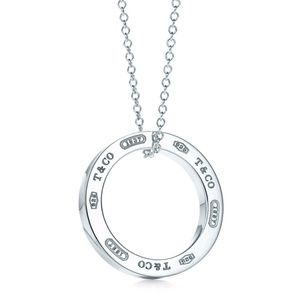 Meet your Posher, Bota